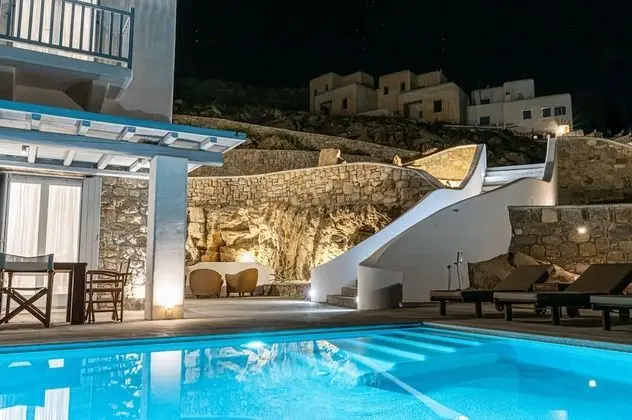Luxury Villa, 4 Yatak Odası, Kişiye Özel Havuzlu, Denize Bakan (3)