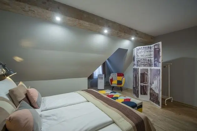 Standard Tek Büyük Yataklı Oda