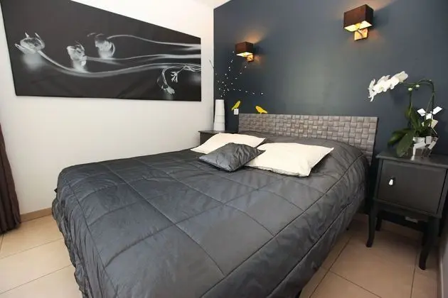 Luxury Tek Büyük Yataklı Oda