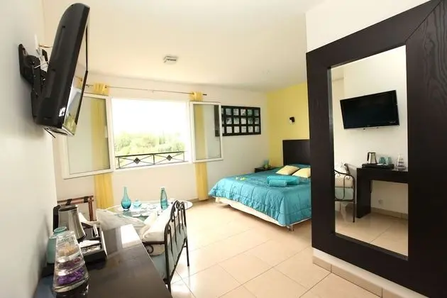 Panoramic Tek Büyük Yataklı Oda