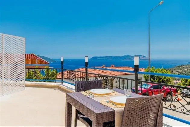 Suite, Deniz Manzaralı, Balkonlu