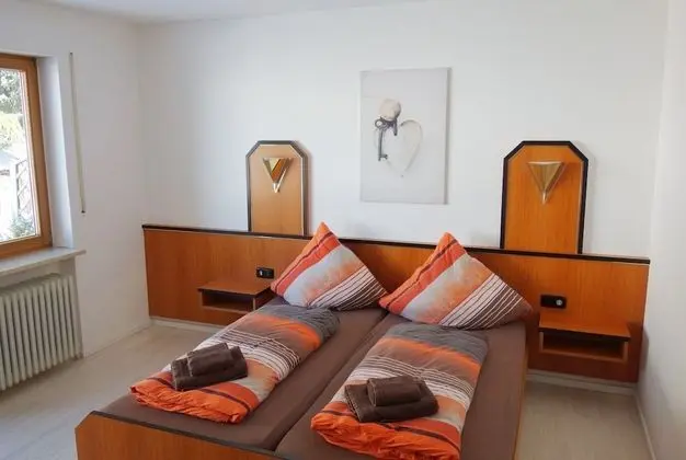 Apart Daire, Banyolu/Duşlu, Bahçe Manzaralı (Drei Zimmer )