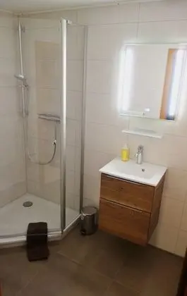 Apart Daire, Banyolu/Duşlu, Bahçe Manzaralı (Drei Zimmer )