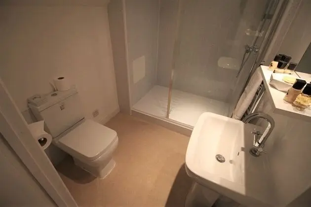 Standard Tek Büyük Yataklı Oda, Banyolu/Duşlu