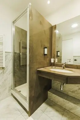 Superior Tek Büyük Yataklı Oda