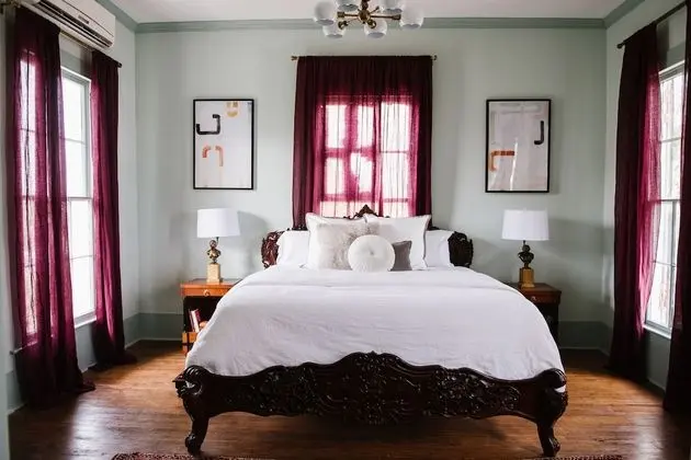 Süit, 1 En Büyük (King) Boy Yatak (The Newlyweds)
