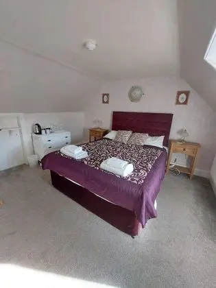 Tek Büyük Yataklı Oda (Top Floor)