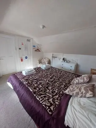 Tek Büyük Yataklı Oda (Top Floor)