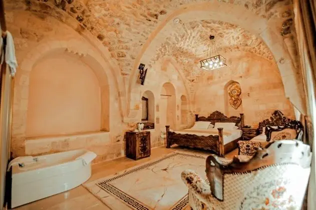 Beg, Avlu Manzaralı, Küvetli