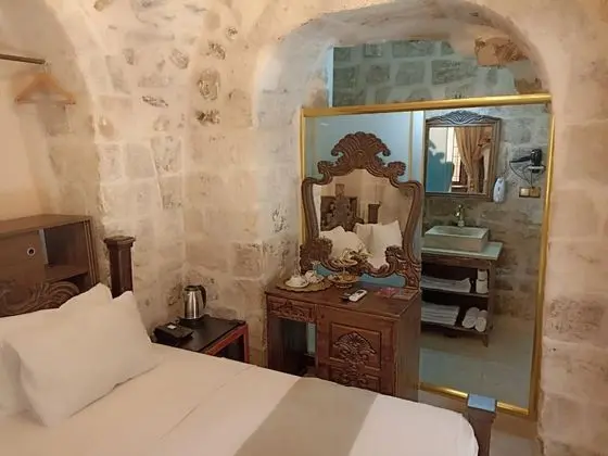 Dara, Avlu Manzaralı