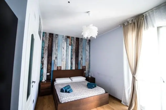 Dört Kişilik Oda, Ortak Banyo (External)