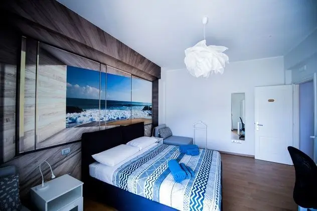 Dört Kişilik Oda, Ortak Banyo (External)