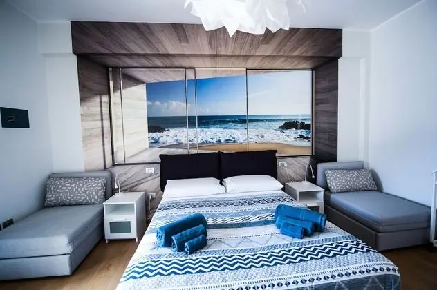 Dört Kişilik Oda, Ortak Banyo (External)