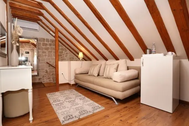 Superior Tek Büyük Yataklı Oda