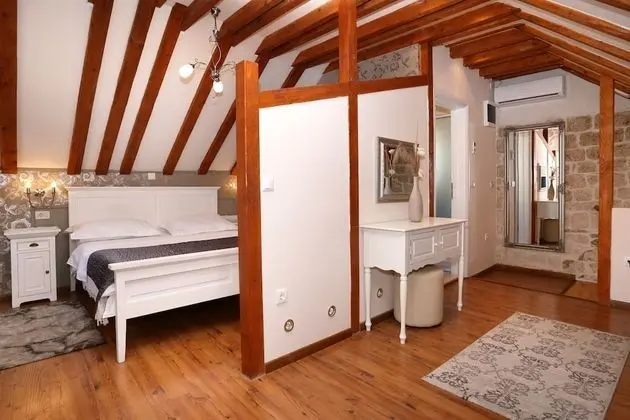 Superior Tek Büyük Yataklı Oda