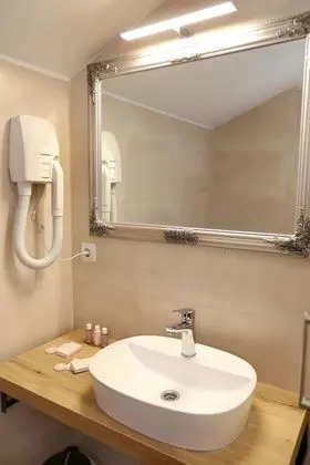 Superior Tek Büyük Yataklı Oda