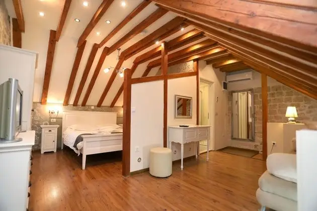 Superior Tek Büyük Yataklı Oda