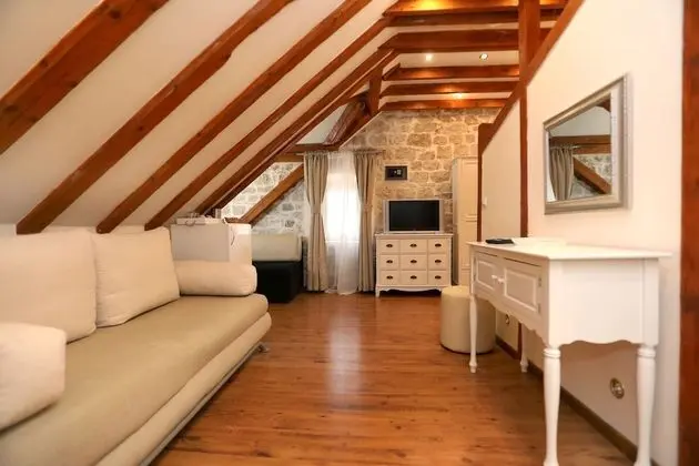 Superior Tek Büyük Yataklı Oda