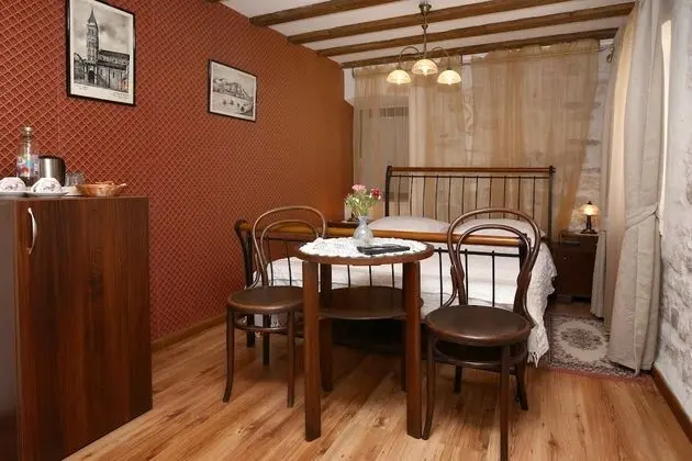 Tek Büyük Yataklı Oda