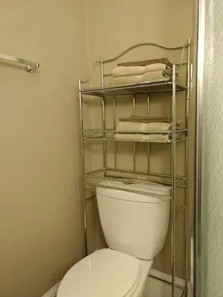 Basic Tek Büyük Yataklı Oda, 2 Çift Kişilik Yatak (Jordan Baker Room)