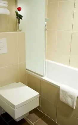 Superior Üç Kişilik Oda, Küvet