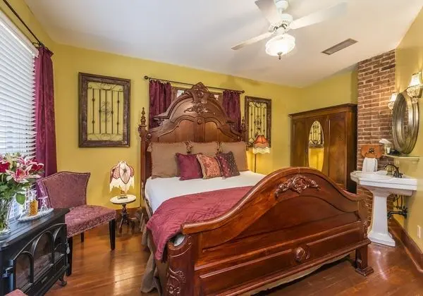 Deluxe Oda, 1 En Büyük (King) Boy Yatak, Şehir Manzaralı