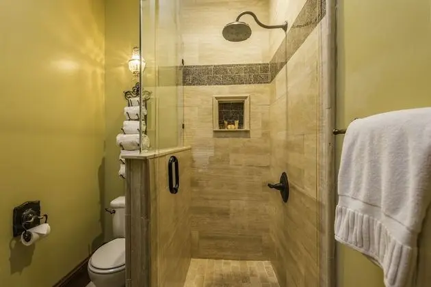 Deluxe Oda, 1 En Büyük (King) Boy Yatak, Şehir Manzaralı