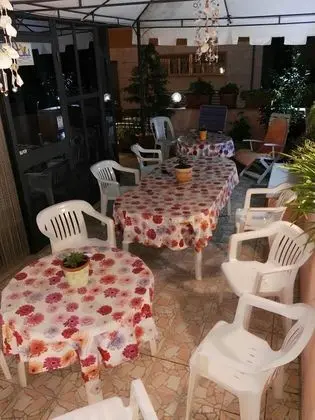 Üç Kişilik Oda