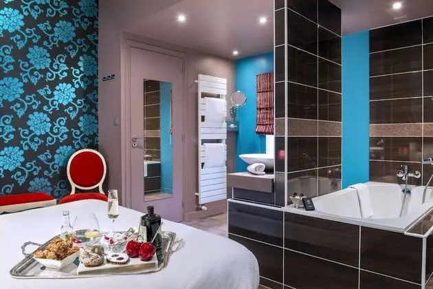 Romantic Tek Büyük Yataklı Oda