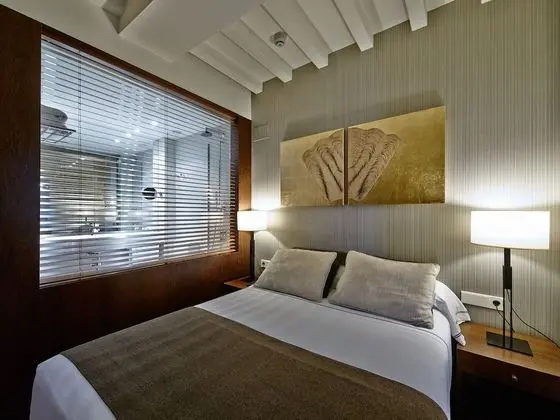 Standard Tek Büyük veya İki Ayrı Yataklı Oda