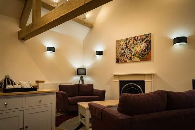 Ev (1 Bedroom)