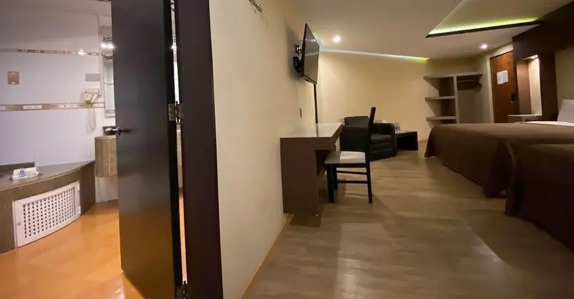 Deluxe Tek Büyük Yataklı Oda