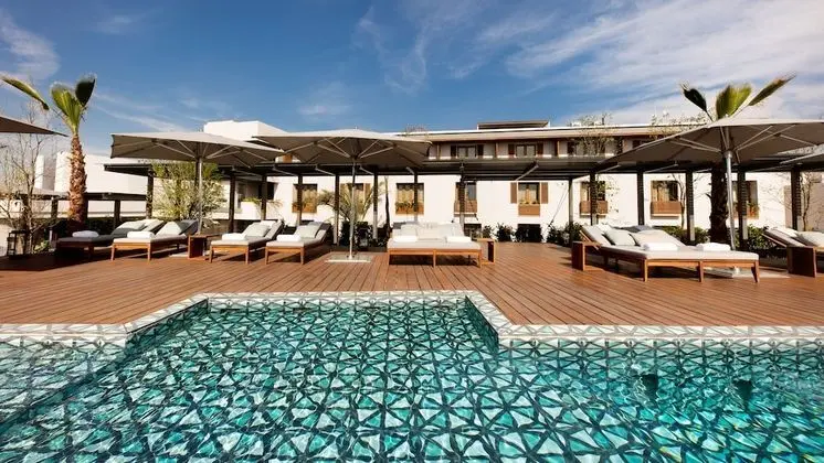 Standard Oda, 2 Çift Kişilik Yatak, Avlu Manzaralı (Essential Double Room)
