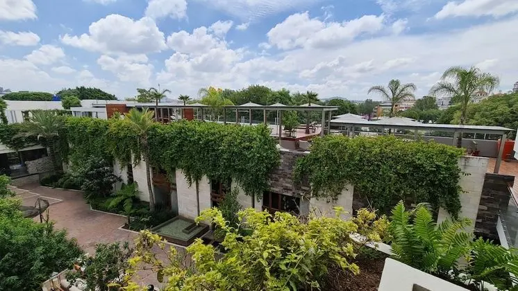 Standard Oda, 2 Çift Kişilik Yatak, Avlu Manzaralı (Essential Double Room)