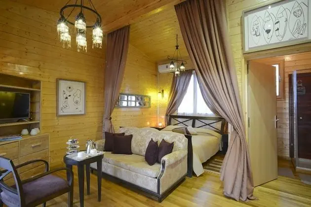 Deluxe Süit, 1 Büyük (Queen) Boy Yatak, Bahçe Manzaralı