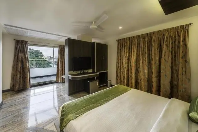 Luxury Tek Büyük Yataklı Oda