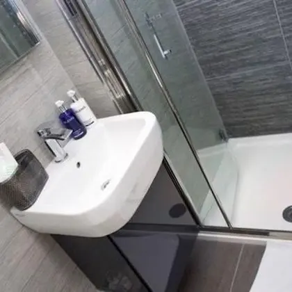 Comfort Tek Büyük Yataklı Oda, Banyolu/Duşlu