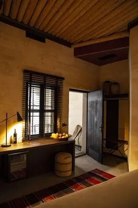 Deluxe Room, 1 Queen Bed (Cave)