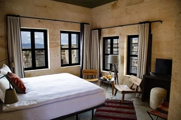 Deluxe Room, 1 Queen Bed (Masonry)