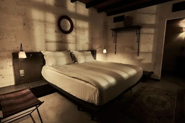 Superior Room, 1 Queen Bed (Masonry)