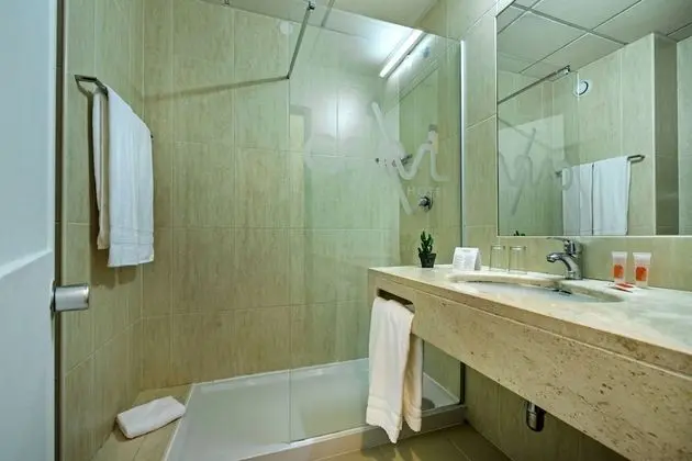 Tek Büyük Yataklı Oda (Floor minus one -1)
