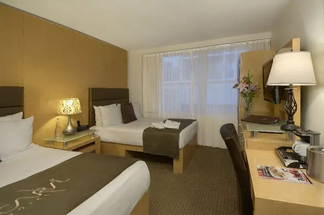 Çift ​​kişilik Executive 2 Double Beds