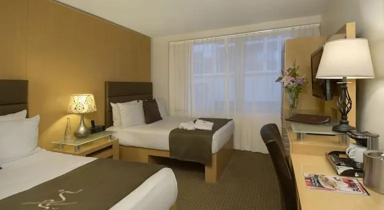 Çift ​​kişilik Executive 2 Double Beds