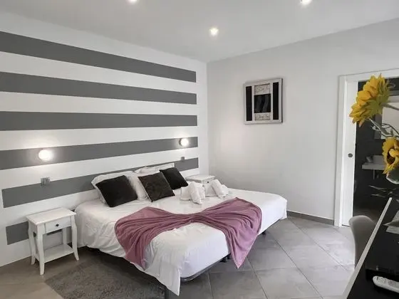 Comfort Tek Büyük Yataklı Oda