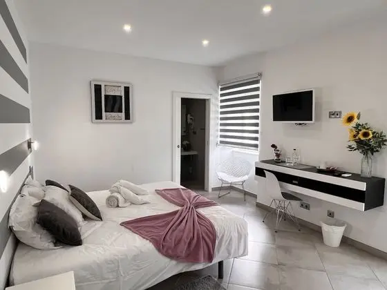 Comfort Tek Büyük Yataklı Oda