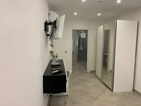 Economy Tek Büyük Yataklı Oda