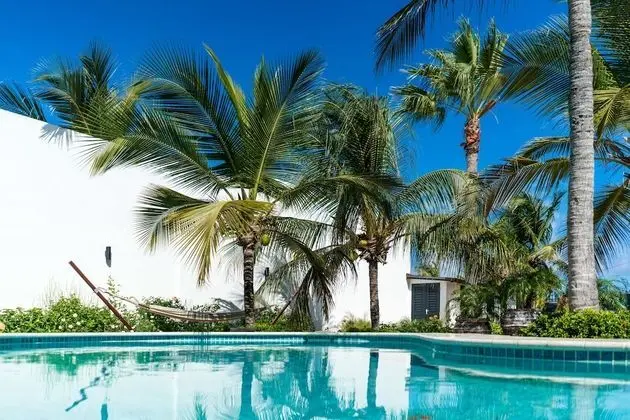 Garden Apartment with Pool