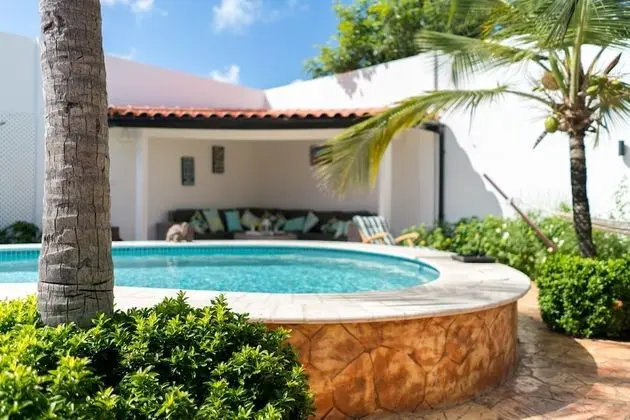 Garden Apartment with Pool
