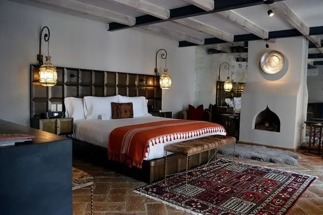 Deluxe Tek Büyük Yataklı Oda