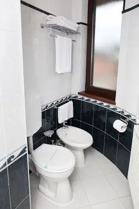 Premium Tek Büyük Yataklı Oda